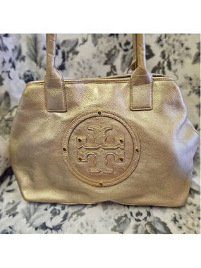 Tory Burch Amanda Classic Tote – Metallic Gold Pebbled Leather